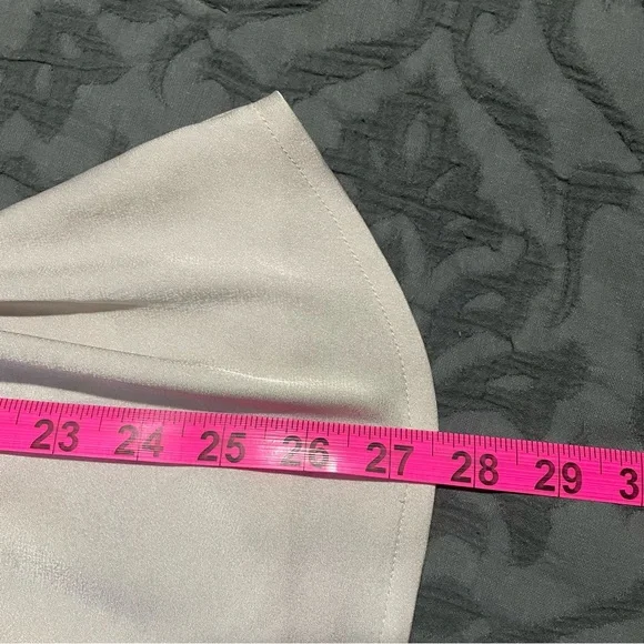 Like New Womans Express Silk Camisole - Picture 5 of 5